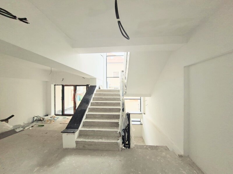 Bacau de inchiriat Cladire Premium 750 mp Ultracentral